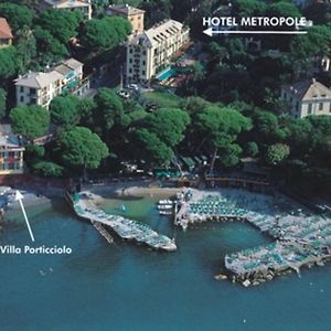 Hotel Metropole